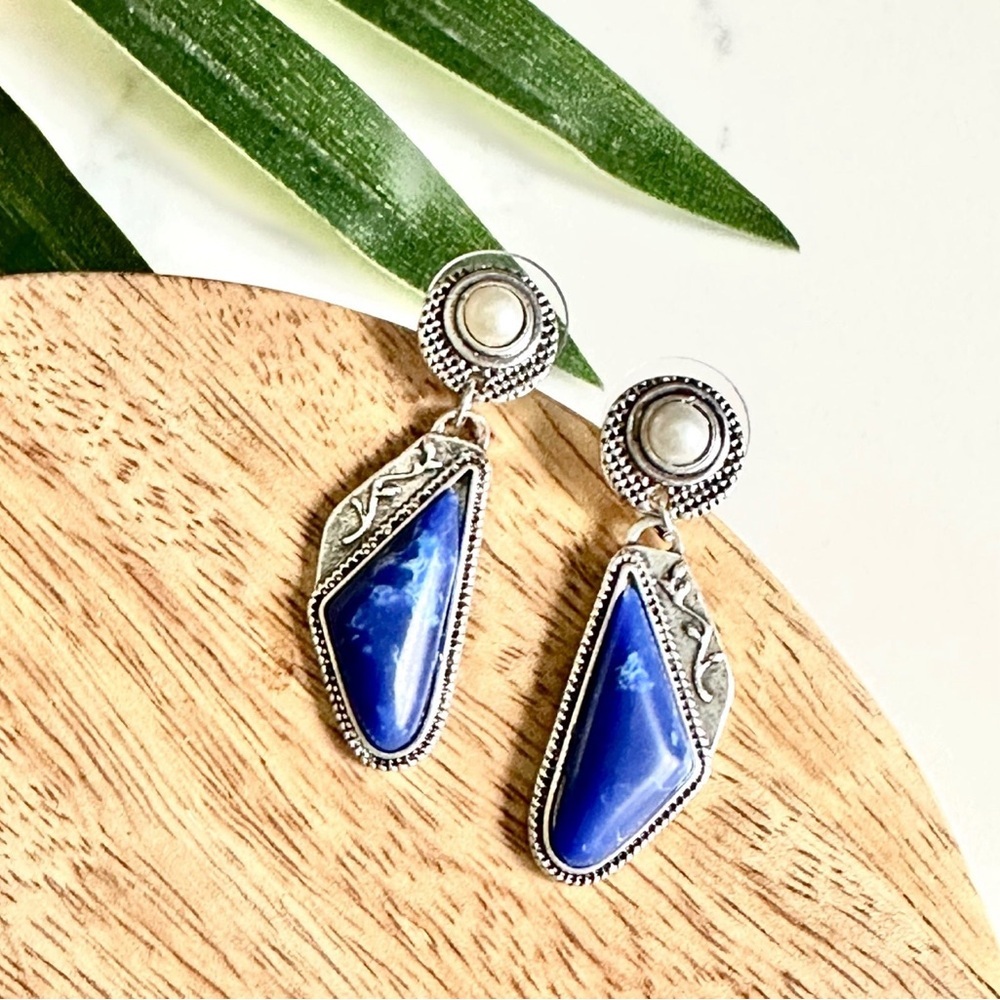 2/$30🌵 Blue Stone Pearl Earrings Silver Tone Bohemian Southwestern Jewelry NEW